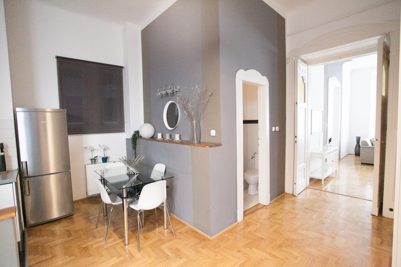Royal Center Apartment Budapest Exterior photo