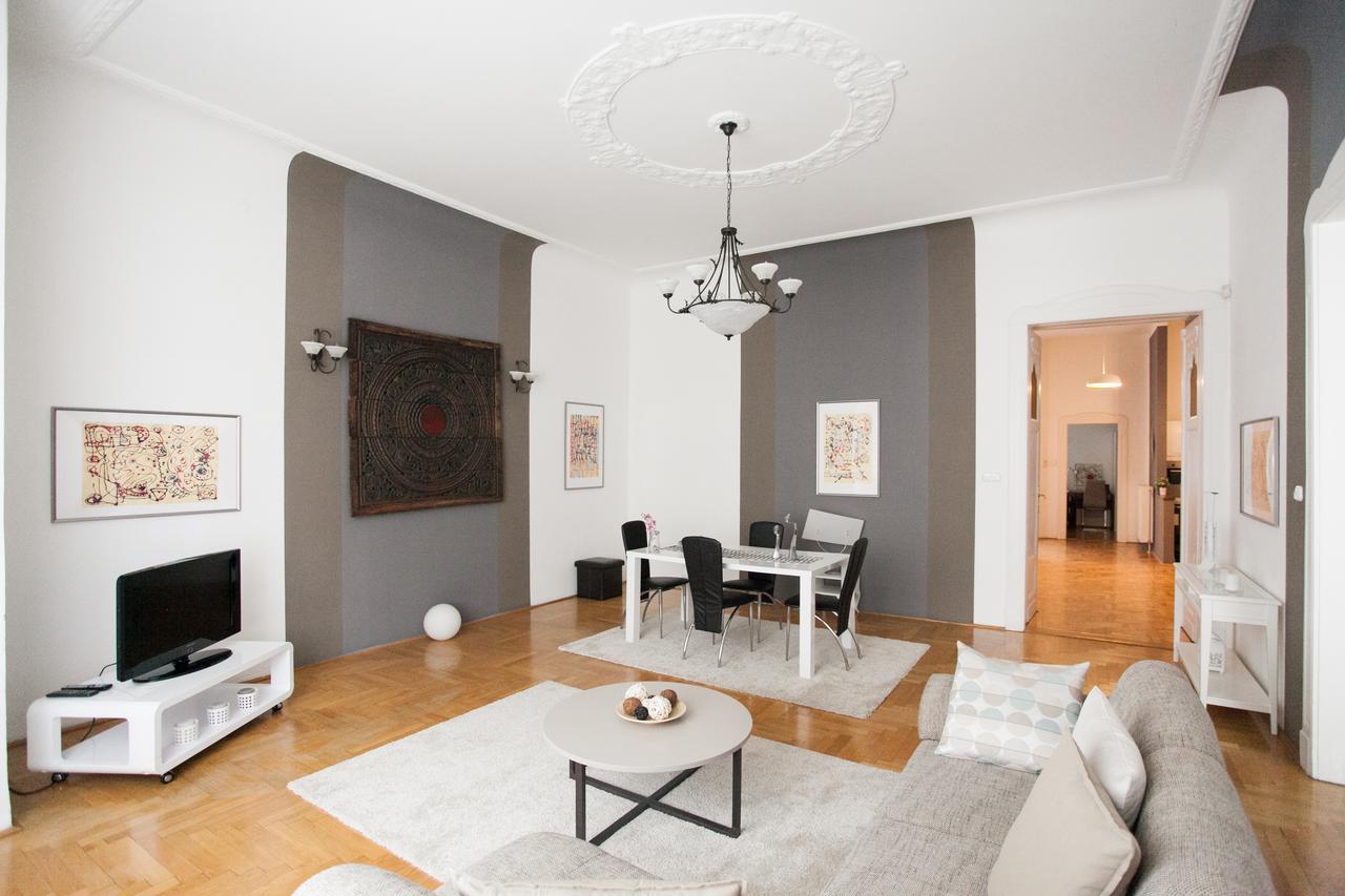 Royal Center Apartment Budapest Exterior photo